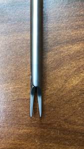 Aplicador de clips Kara Mediclust color naranja, se refiere a un instrumento médico quirúrgico utilizado para aplicar clips quirúrgicos de gran tamaño. - Product Image 3