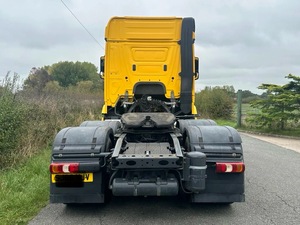 Mercedes Benz Actros 2545 6X2 2016, Caja de Cambios Automática, 266,184 Km, Euro 6, Motor Turbodiésel de 12,809 cc y 12.8 Litros - Product Image 6