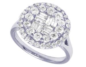 Anillo de Plata de Ley 925 con diamante de corte redondo Diseño elegante y asequible para mujeres Ideal para ocasiones de regalo - Product Image 2