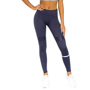 Ensemble de yoga pour femme, style personnalisé OEM, coupe extensible, vêtements de sport, 100% polyester, taille haute, imprimé, pour l'entraînement et la salle de sport - Product Image 4