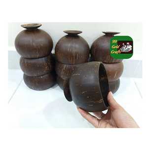 Gobelet en coque de noix de coco pour boissons naturelles, vaisselle, décoration intérieure, produits artisanaux, utilisation écologique en cuisine - Product Image 1