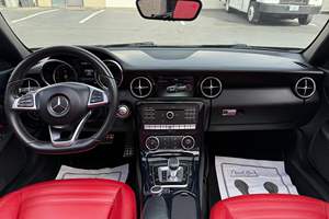 MERCEDES-BENZ SLC300 2018 USADO, Volante a la Izquierda/Derecha - Product Image 3