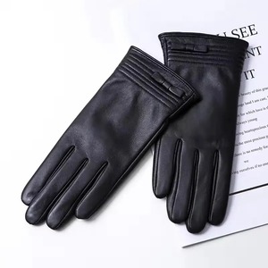 Fabricante con su logotipo Car Drive Motocicleta Logotipo profesional impreso Calidad fina para guantes de conducción Mejor tarifa - Product Image 2