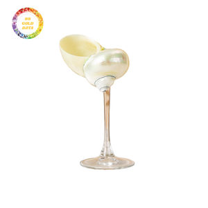 Accessoire de table Coastal Shell avec support en or élégant pour la décoration intérieure Styling Beachside Event Use and Handmade Artistic Display - Product Image 4