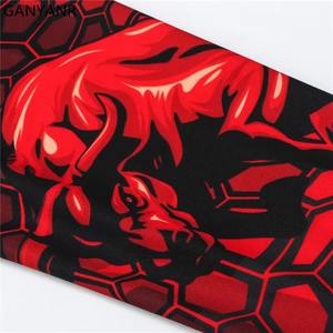 Mallas de compresión de camuflaje rojo para hombre, mallas de entrenamiento con patrón de tela de araña para gimnasio, MMA, correr, fitness y entrenamiento deportivo - Product Image 4