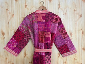 เสื้อคลุมกิโมโนผ้าไหมงานฝีมือแบบคันธา  สำหรับทุกเพศทุกวัย ไซส์พลัส  ของขวัญสำหรับเธอ  เสื้อคลุมฤดูหนาวแบบปะติดปะต่อ  เสื้อคลุมอาบน้ำสำหรับผู้หญิง - Product Image 5