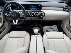 รถมือสองสภาพดี ราคาคุ้มค่า ปี 2022 เมอร์เซเดส-เบนซ์ CLA 250 4MATIC รุ่นพรีเมียม - Product Image 4