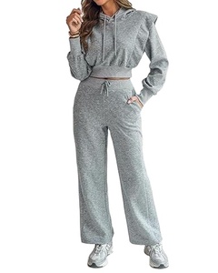 Conjunto Deportivo de 2 Piezas para Mujer CHICME, Sudadera Corta de Manga Larga y Pantalones Deportivos Anchos, Conjunto Deportivo de Moda Otoñal - Product Image 1