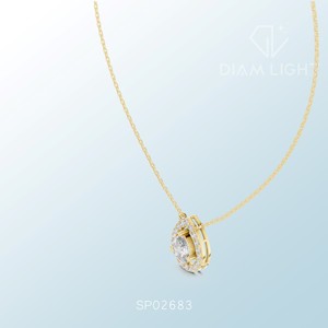 จี้เพชรทรงลูกแพร์ประดับเพชรคลัสเตอร์ รับรองโดย IGI ตัวเรือนทองคำขาว พร้อมความใสระดับ VS+ และสี F+ ผลิตจากเพชรเลี้ยงในห้องปฏิบัติการ เครื่องประดับคุณภาพสูง - Product Image 2