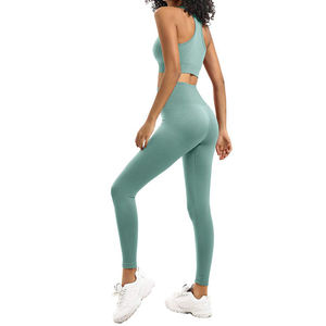 Ensemble de yoga pour femmes avec shorts, dernier design, bon matériau, prix bas, services OEM, populaire et best-seller, prix raisonnable - Product Image 3