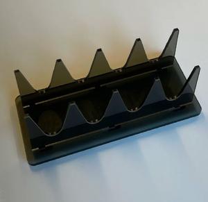 Elegante soporte para tacos de acero inoxidable con revestimiento de color negro con acabado brillante para una exhibición de encimera elegante y duradera - Product Image 2