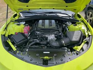 CHEVROLET CAMARO ZL1 COUPE 2020 EXTREMEMENT PROPRE, BOÎTE DE VITESSES MANUELLE 6 VITESSES, MOTEUR V8 SURALIMENTÉ DE 650 CHEVAL-POULETS, PRÊT À LA LIVRAISON - Product Image 2