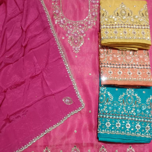 Costumes indiens modernes brodés à la main non cousus pour femmes élégants pour les fêtes de style traditionnel - Product Image 1