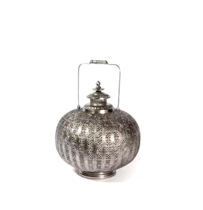 Vente en gros de lanternes en métal suspendues design tendance, lanternes élégantes à bougeoirs en pierre faites à la main pour la décoration de Noël de mariage à la maison - Product Image 4