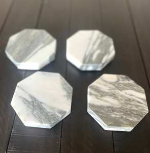 Posavasos de Mármol Octagonales Arabescato Corchia, Elegantes Posavasos de Piedra Blanca y Gris - Product Image 3