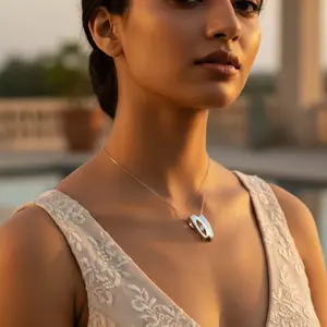 Pendentif en argent 925 moderne avec diamants pour femmes, bijoux élégants, cadeau avec des charmes complexes - Product Image 2