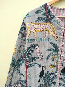 เสื้อโค้ทผ้าฝ้ายอินเดียทำด้วยมือสำหรับผู้หญิงแจ็คเก็ตท่อลายดอกไม้แบบกลับด้านได้ - Product Image 4