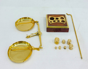 เครื่องชั่งน้ําหนัก Tarazu ของเล่นเด็กทองเหลืองจิ๋วจี้โบราณเครื่องชั่งน้ําหนักความยุติธรรมกฎหมายเครื่องชั่งคลาสสิกของขวัญคอลเลกชัน - Product Image 6