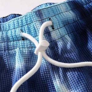 Shorts pour hommes, vêtements décontractés et d'entraînement à usage extérieur, shorts tie-dye pour hommes, poids léger 100% coton fait, avec logo personnalisé, au prix de gros - Product Image 2