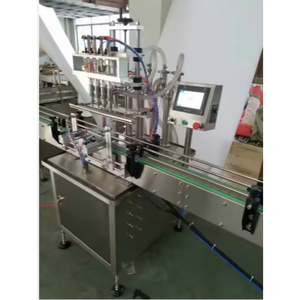 Machine automatique de remplissage, de bouchage et d'étiquetage de bouteilles rondes à 6 têtes à piston pour la production de savon liquide, de shampoing et de produits visqueux - Product Image 2