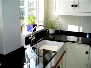 ABSOLUTO Calidad superior Diseño moderno Estilo India Losas de granito negro Entrega oportuna Superficie pulida ABSOLUTE BLACK Big Slab - Product Image 2