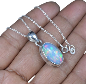 จี้โซลิแทร์เงินแท้ชุบโรเดียมประดับเพทายสีน้ำเงินสไตล์โบโฮ ของขวัญสำหรับวันครบรอบวันเกิด - Product Image 1