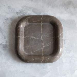 Bandeja Rectangular de resina de lujo con remolinos marrones y blancos suaves Bandeja elegante para decoración del hogar para cocina Baño y necesidades de servicio - Product Image 4