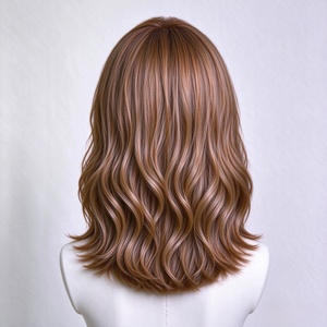 Perruque en cheveux humains brun chaud, ondulations douces, cuir chevelu naturel, raie au milieu, pour usage quotidien - Product Image 5