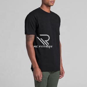 Camiseta de manga corta con material personalizado disponible en varios colores, lo que la hace atractiva y útil para cualquier evento. - Product Image 3