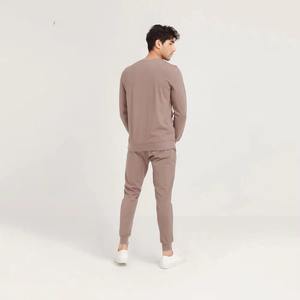 Nueva llegada profesional logotipo personalizado chándal de invierno ecológico patrón sólido transpirable característica bajo MOQ conjunto de estilo de tendencia - Product Image 2