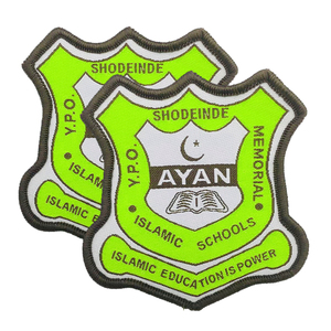 Patchs brodés personnalisés en tissu sergé 3D à coudre, motifs floraux et cœurs multiformes pour vêtements, accessoires de vêtement en gros - Product Image 1