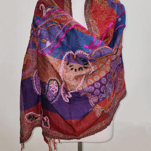 Broderie Jacquard châle en laine de haute qualité pour femmes avec impression Mti-Color vêtements d'hiver décontractés chauds et doux pour les filles - Product Image 2