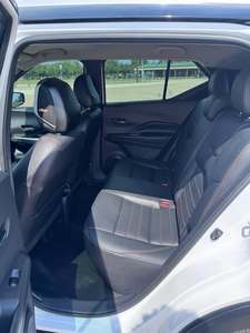 Pre-owned Clean 2019 Nissa-n kicks SR - Product Image 3