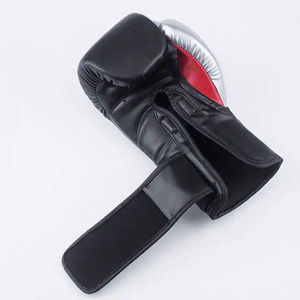 Meilleurs gants de boxe en cuir durables avec évacuation de l'humidité et coutures renforcées pour des performances durables dans le ring - Product Image 3