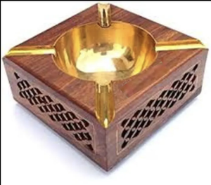 Cenicero de bambú personalizable Bandeja de cigarrillos de madera duradera para fumar en el hogar o la oficina - Product Image 4