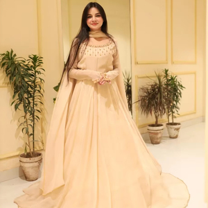 Robe Pakistan Flair Anarkali avec Dupatta Solid Ivory Long Indian & Pakistanais Vêtements - Product Image 1