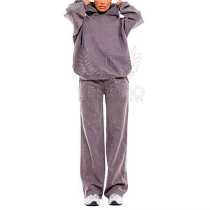 ชุดวอร์มผ้าซักสองชิ้นสำหรับผู้หญิงชุดวอร์มแฟชั่นสำหรับสตรีทสวมใส่สบายและมีสไตล์ - Product Image 1