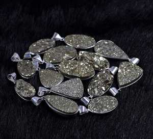 Vente de Noël solide 925 en argent Sterling pyrite naturelle Druzy pendentif en pierres précieuses en vrac pour les fournisseurs de bijoux de mode pour femmes - Product Image 2