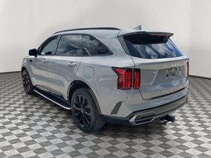 2022 Kia Sorento SX Usado Diesel Coupe 8L Motor Caja de cambios manual automática R17 Tamaño del neumático Asientos de cuero Aleación de aluminio trasera - Product Image 6