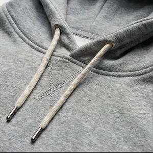 ชุดวอร์มกีฬาผู้ชายแบบสลิมฟิต สวมใส่สบายสำหรับออกกำลังกาย ชุดจ็อกกิ้งสองชิ้น รับผลิตตามแบบ (OEM) พร้อมสกรีนโลโก้ - Product Image 4