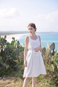 Robe mi-longue design de base de la meilleure qualité avec col rabattu Western beach Party portant une robe d'été de printemps au tarif de gros - Product Image 3