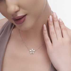 Elegante Collar con Colgante de Diamante en Forma de Pera Pequeña de 2.66 Ct para Mujer en Oro Blanco de 14K, Joyería Cultivada en Laboratorio - Product Image 1