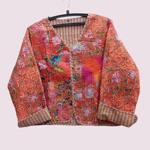 Chaquetas acolchadas de retazos de algodón hechas a mano indias al por mayor, la apariencia perfecta de declaración de moda hace un pensamiento - Product Image 2