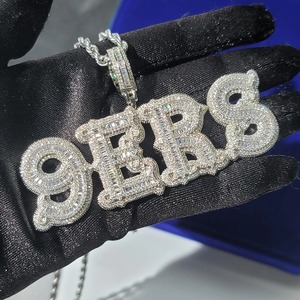 Collar con Colgante de Letra Personalizado con Incrustaciones de Diamantes de Imitación, Cadena de Cuerda, Estilo Hip Hop, de Acero Inoxidable de Excelente Calidad - Product Image 4