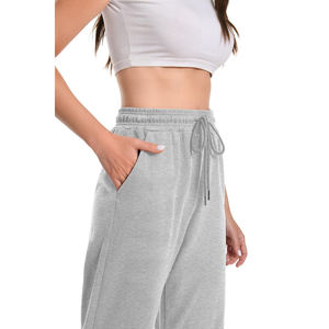 Vente en gros de pantalons de survêtement surdimensionnés de haute qualité, coupe ample, confortables, vêtements de plein air et streetwear tendance pour femmes - Product Image 4
