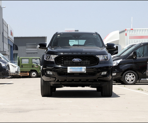 SUV Mediano Económico de Combustible Convencional con Asientos de Cuero, Cámara Trasera, Protección Contra Accidentes, Inteligente y en Buen Estado - Product Image 2