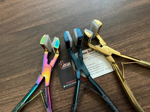 Alicates para extensiones de cabello de prensa profesional de acero inoxidable de grado superior de alta calidad, cinta con logotipo personalizado en herramientas para extensiones de cabello - Product Image 3