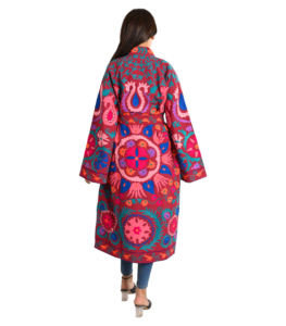 เสื้อแจ็คเก็ตผู้หญิงสไตล์โอเวอร์โค้ท ทำมือ ผ้าฝ้ายสำหรับฤดูหนาว ลายปักซูซานีแบบวินเทจ ผ้าควิลท์  แบบสองด้าน  ลายหลากหลาย - Product Image 6