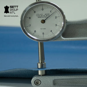 Cuero de vaca de grano completo OEM, color azul, 1.1-1.3 mm, para la fabricación de calzado, decoración del hogar, costura, manualidades, herramientas de cuero de calidad, confiable - Product Image 2