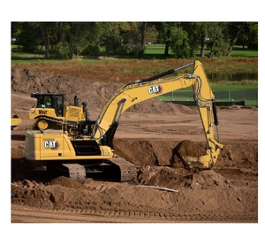 Tracteur-chargeur CAT 340 Tier 4 / Stage V à faible nombre d'heures de fonctionnement, doté d'un châssis robuste en acier, d'un galet de roulement automatique et d'une haute productivité - Product Image 5